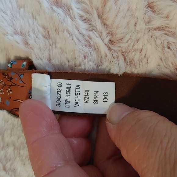 💚GAP LEATHER BOHO FLORAL BELT - Picture 4 of 5